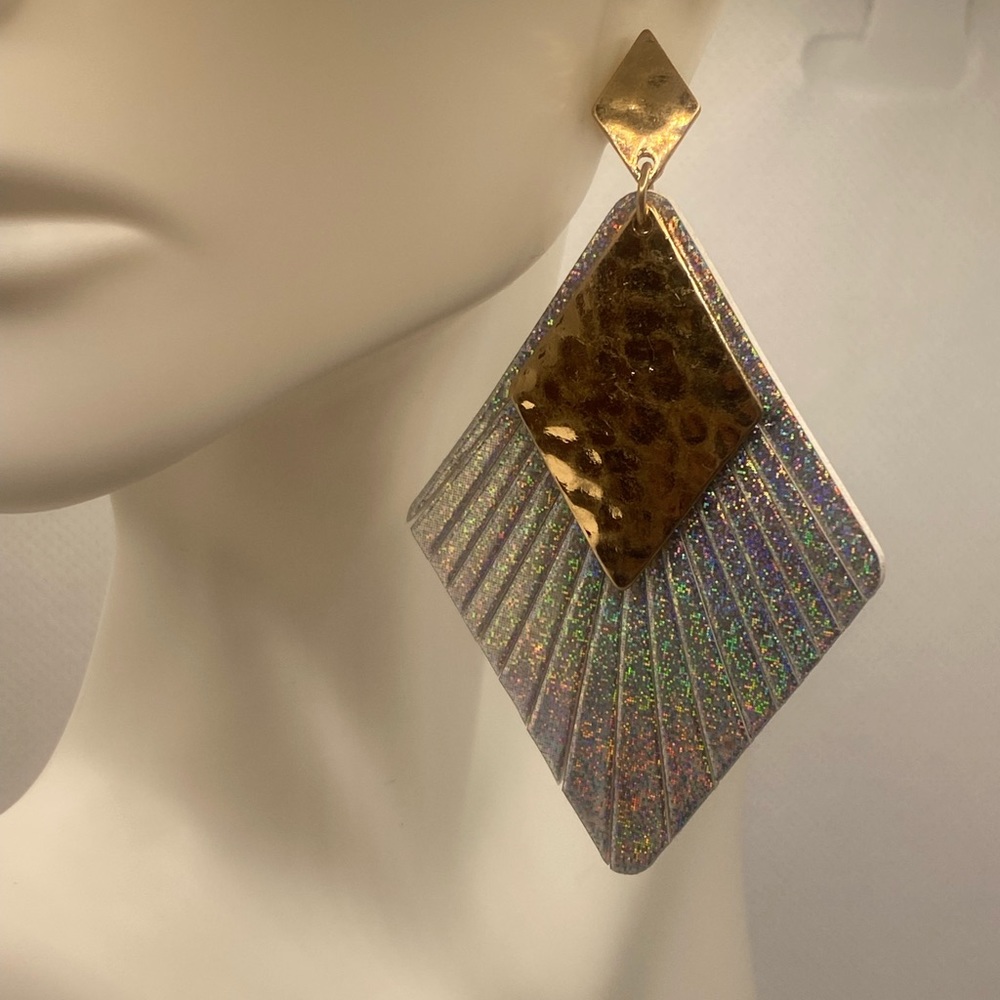⭐ 3/$15 ⭐ Iridescent Silver Pleather & Gold Layer Dangle Triangle Earrings ~ NEW